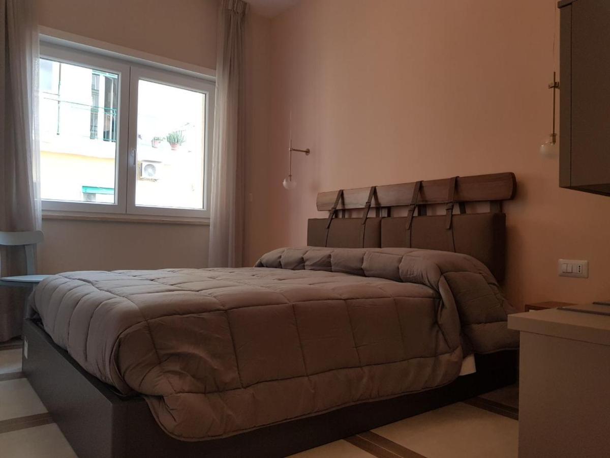Euforia Napoli - Tre Sedi - Three Locations Bed & Breakfast Bagian luar foto