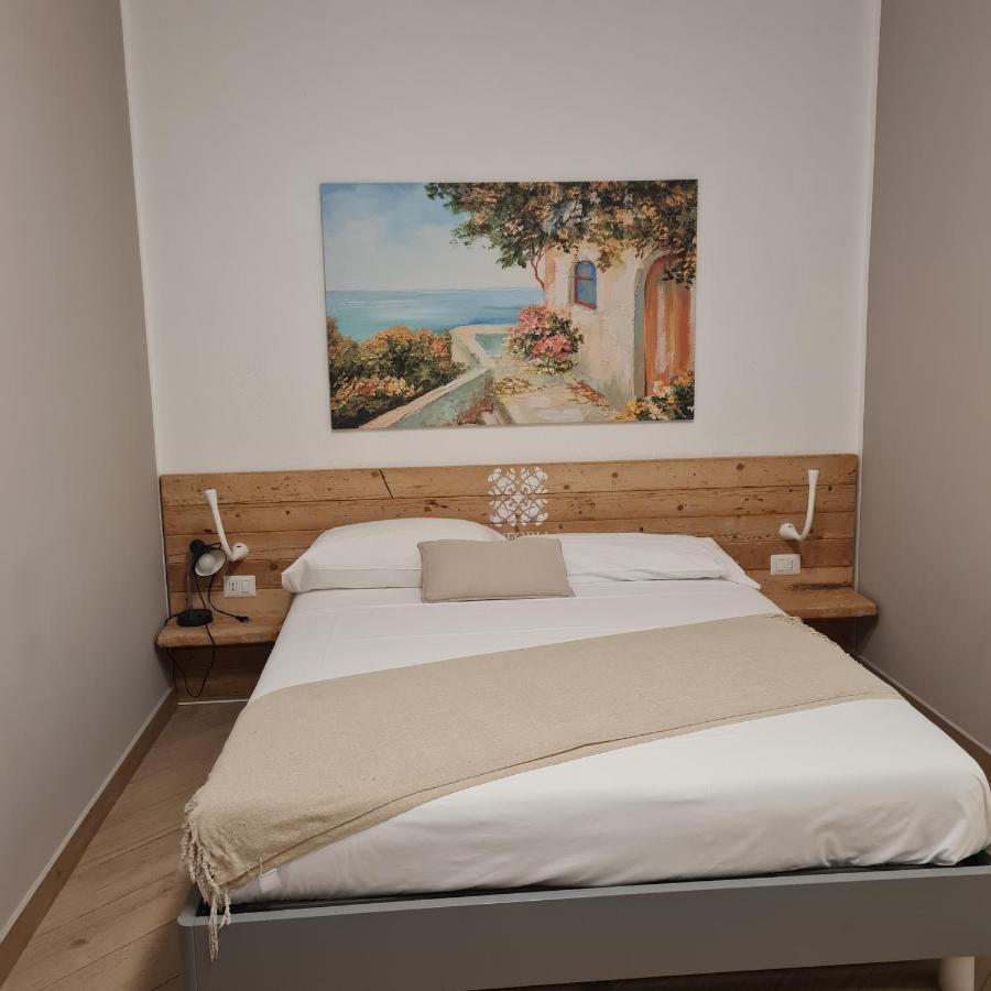 Euforia Napoli - Tre Sedi - Three Locations Bed & Breakfast Ruang foto
