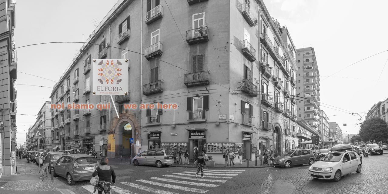 Euforia Napoli - Tre Sedi - Three Locations Bed & Breakfast Bagian luar foto