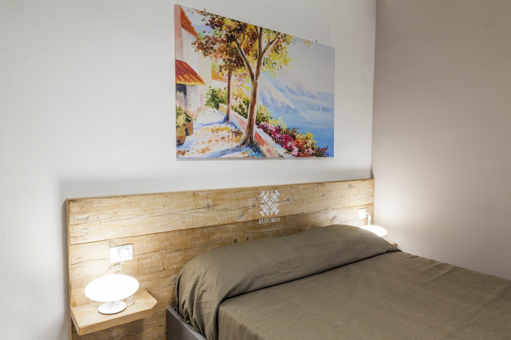 Euforia Napoli - Tre Sedi - Three Locations Bed & Breakfast Bagian luar foto
